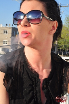 Redhead Mina in shades smoking frenzy drinking wine - N