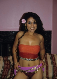 INDIAN MILF - N