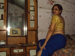 indian big busty Aunty\'s - N