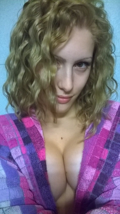 19 yo italian amateur whastapp selfies - N