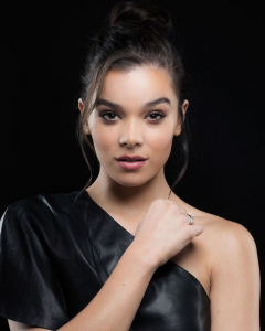 Hailee Steinfeld - N