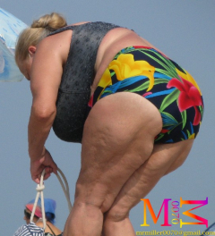 bbw granny and milf beach candid - N