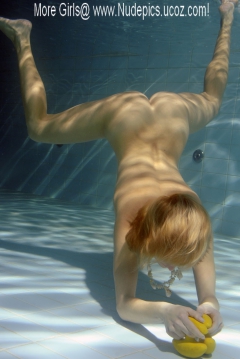 Hot Teens Swim Naked, HD Underwater Pics - N