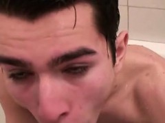 Tricky gay voyeur gets a nice head in the shower