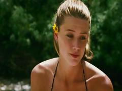 Amber Heard - And Soon the Darkness