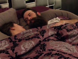 Bearded stud and his girlfriend comes for an orgy