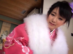 kimono-lady-tsuna-kimura-is-a-real-japanese-beauty