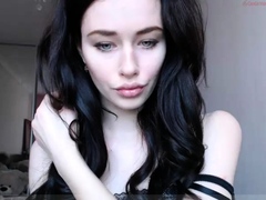 Brunette Solo Webcam Masturbation